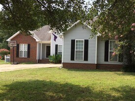 1424 Hilton Way in Monroe, NC - Building Photo