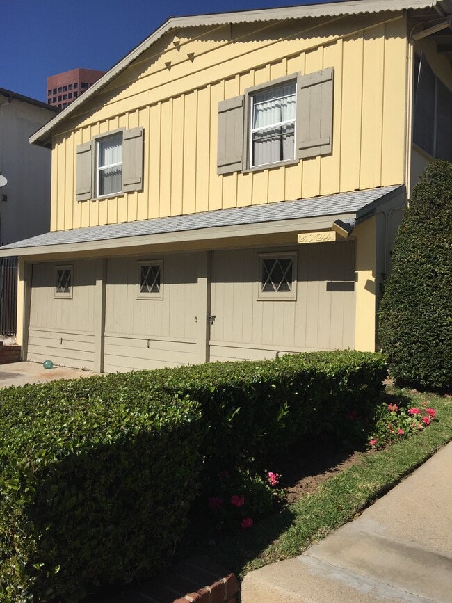 1244 1/2 S Westgate Ave, Unit 1240 .25 in Los Angeles, CA - Foto de edificio - Building Photo
