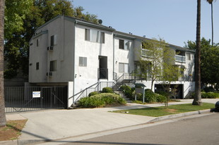 957 E Villa St Apartments