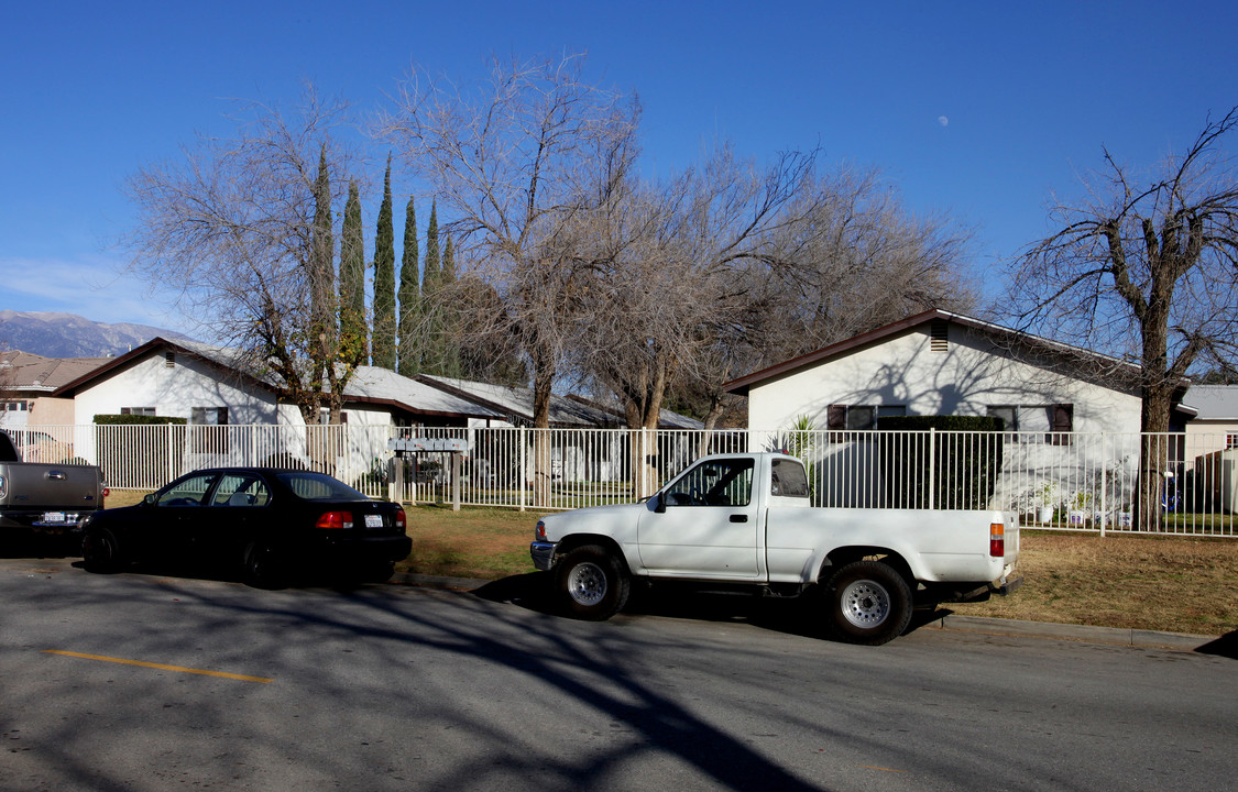 926 Edgar Ave in Beaumont, CA - Building Photo