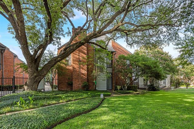 property at 4508 University Blvd