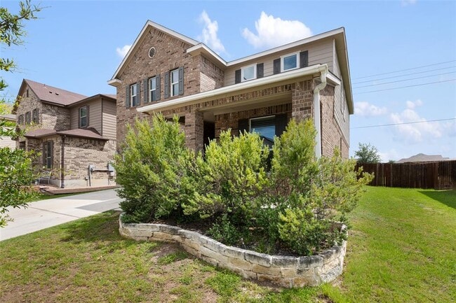 3853 Legend Hill in New Braunfels, TX - Building Photo - Building Photo
