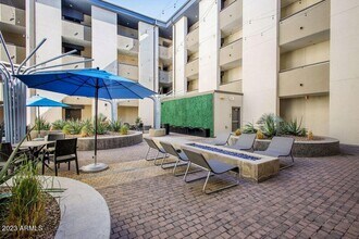 11 S 12th St, Unit E1 in Phoenix, AZ - Building Photo - Building Photo