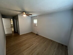 216 Brundrette St in Lake Charles, LA - Building Photo - Building Photo