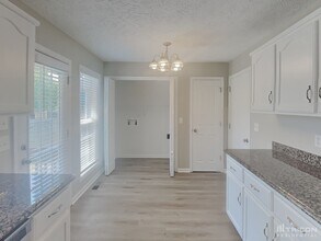 3641 Aurora Dr in Clarksville, TN - Building Photo - Building Photo