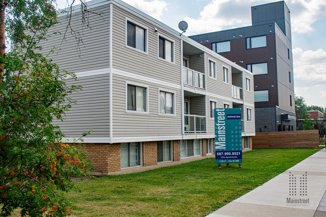 Villa Apartments in Edmonton, AB - Building Photo