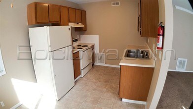 1209 O Ave Pl NE in Cedar Rapids, IA - Building Photo - Building Photo