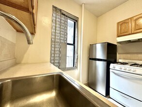 3133 Broadway in New York, NY - Building Photo - Building Photo