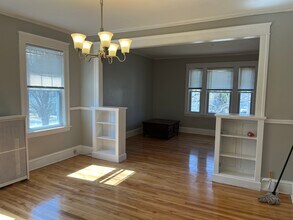 31 Brantwood Rd, Unit 2 in Worcester, MA - Building Photo - Building Photo