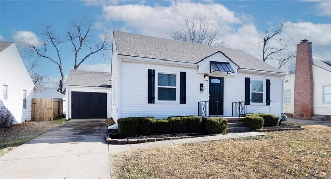 property at 1239 S Sandusky Ave