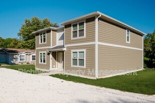 7272 W Reformatory Rd in Fortville, IN - Building Photo