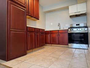 10020 Jeanes St, Unit Floor 2 in Philadelphia, PA - Building Photo - Building Photo