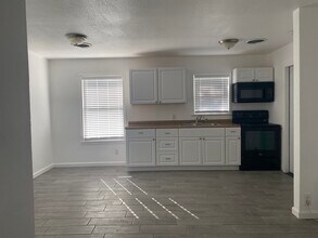 1217 Lum St in Corpus Christi, TX - Building Photo - Building Photo