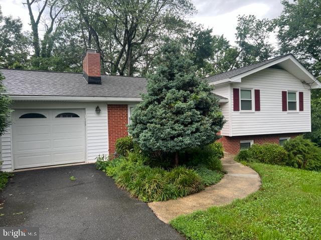 property at 2917 Breezy Terrace