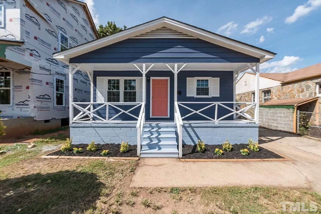 1517 E Jones St in Raleigh, NC - Building Photo