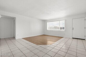 3308 W Loma Ln, Unit 3 in Phoenix, AZ - Building Photo - Building Photo