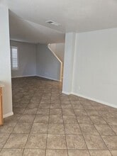 40260 Maravilla Dr in Palmdale, CA - Building Photo - Building Photo