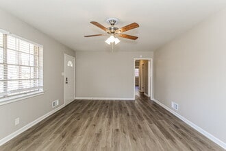 201 Opal Ave in Hueytown, AL - Building Photo - Building Photo