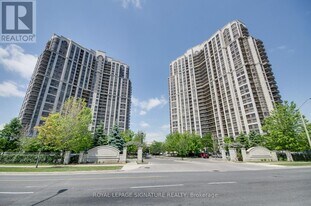 700 Humberwood Blvd in Toronto, ON - Building Photo
