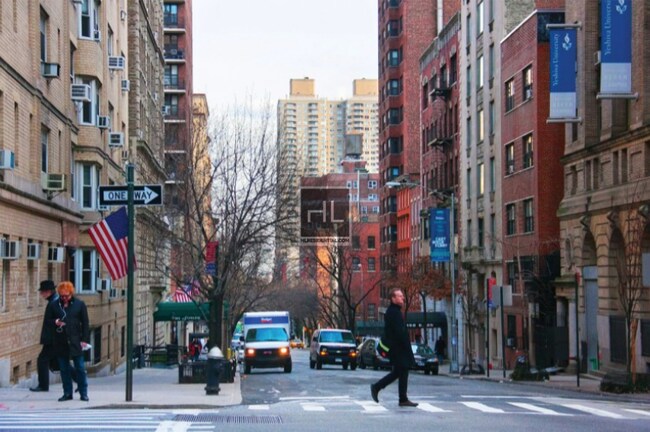 329 E 58th St-Unit -A in New York, NY - Building Photo - Building Photo