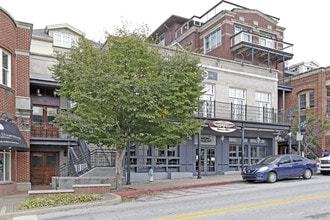 Three Sisters Building in Fayetteville, AR - Building Photo - Building Photo