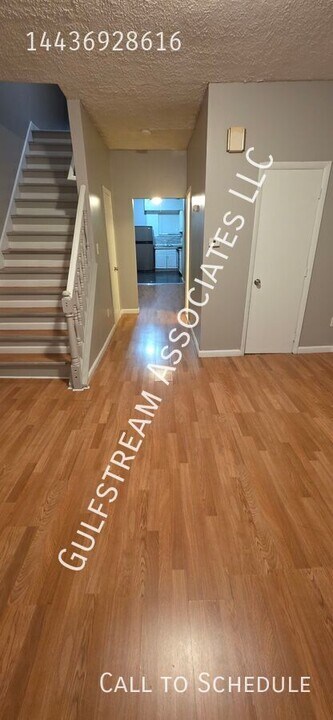 2704 Presbury St in Baltimore, MD - Building Photo