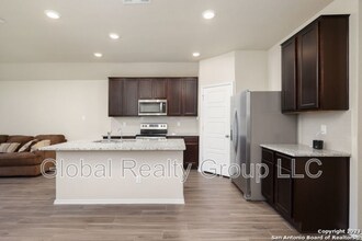 15251 Comanche Gard in San Antonio, TX - Building Photo - Building Photo