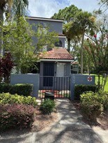 4701 Capri Pl in Orlando, FL - Building Photo
