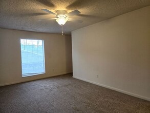 243 Yelton Ct in Nashville, TN - Building Photo - Building Photo