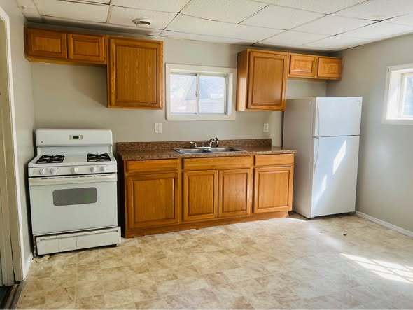 908 Cleveland Ave in Fairmont, WV - Building Photo - Building Photo