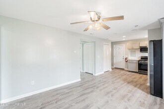 40 Bay Shore Dr in Toms River, NJ - Building Photo - Building Photo