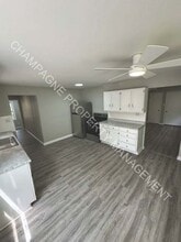 8622 E 59th St in Kansas City, MO - Building Photo - Building Photo