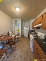 848 Huntington Ave, Unit 1 in Boston, MA - Building Photo