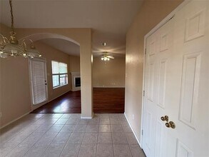 1102 Deedee Creek Dr in Euless, TX - Building Photo - Building Photo