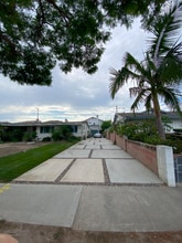 11945 S Della Ln in Garden Grove, CA - Foto de edificio - Building Photo