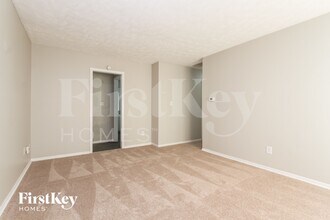 3243 Eastbrooke Ct in Indianapolis, IN - Building Photo - Building Photo