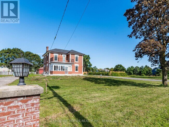 12 Orangeville St in Erin, ON - Building Photo - Building Photo
