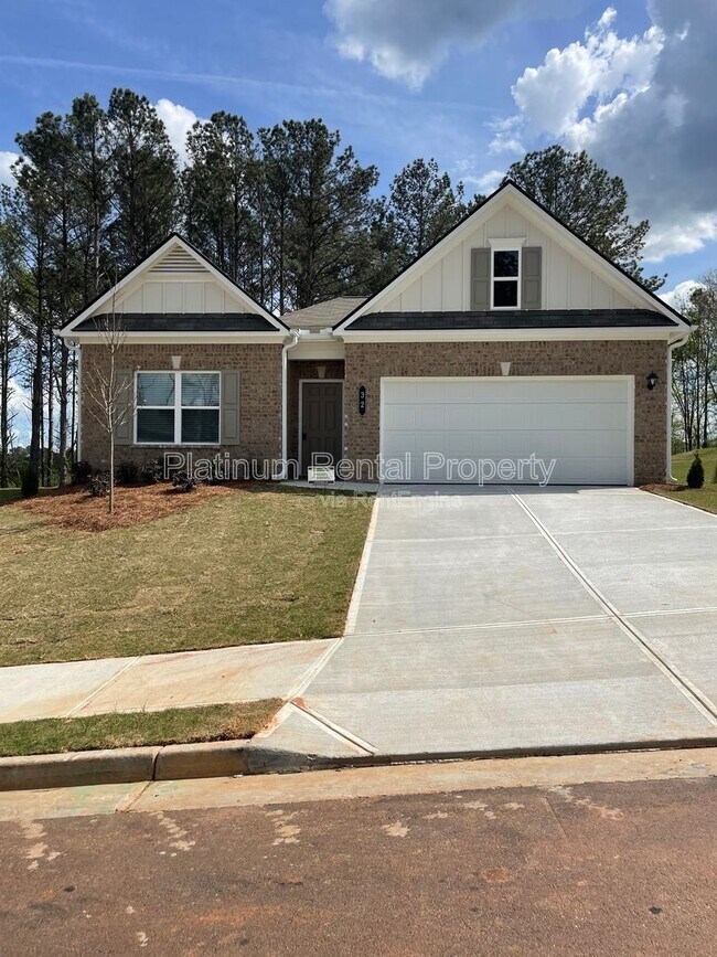 32 Thedford Dr in Hoschton, GA - Building Photo - Building Photo
