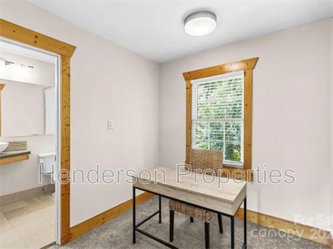 634 Chipley Ave in Charlotte, NC - Building Photo - Building Photo