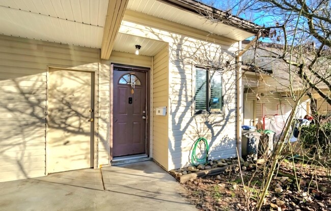 9272-9122 122 St in Surrey, BC - Building Photo - Building Photo