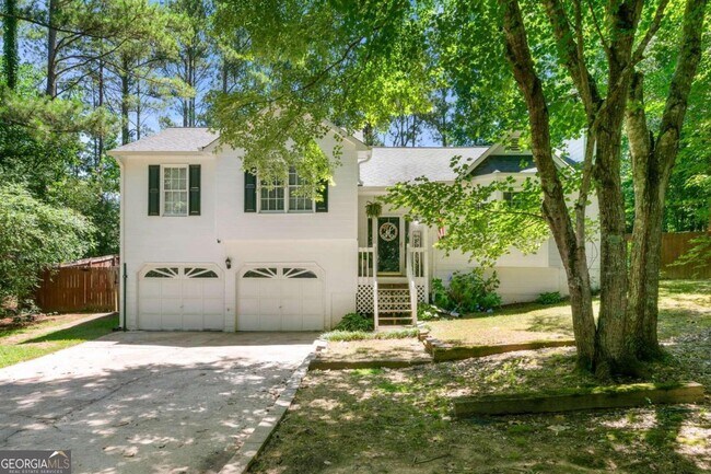 property at 200 Dogwood Trail
