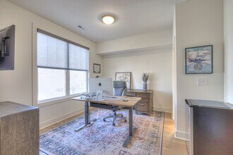 312 Duke St, Unit 312 B Duke St in Nashville, TN - Foto de edificio - Building Photo