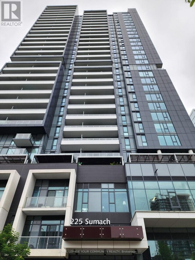 225-2225 Sumach St in Toronto, ON - Building Photo - Building Photo
