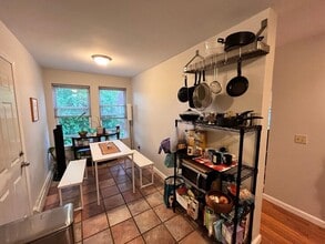 350 Allston St, Unit 2 in Cambridge, MA - Foto de edificio - Building Photo