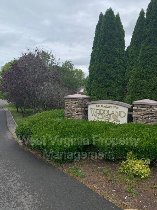 property at 196 Cardinal Way