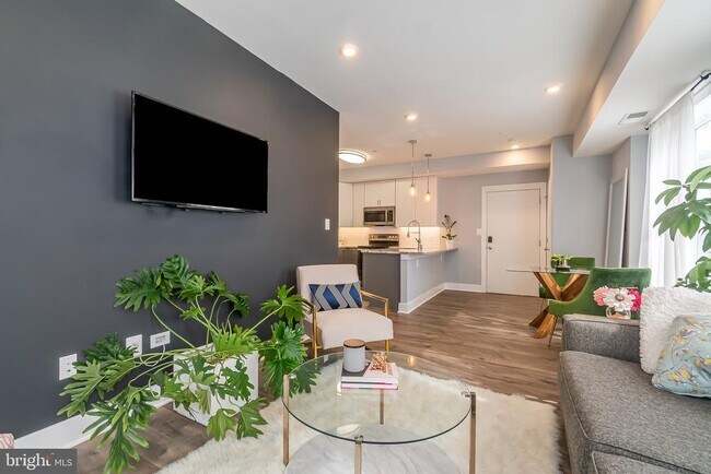 1340 Nicholson St NW in Washington, DC - Building Photo - Building Photo