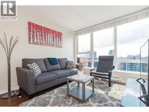 928 Beatty St in Vancouver, BC - Building Photo - Building Photo