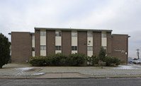 Evergreen Apartments in Ogden, UT - Foto de edificio - Building Photo