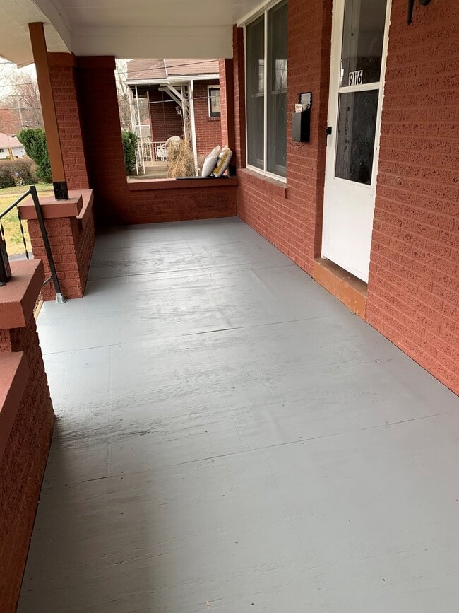 9116 E Milton Ave in Overland, MO - Building Photo - Building Photo