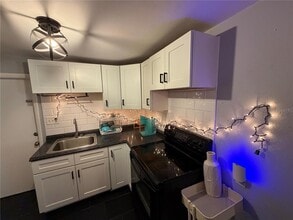 543 13th Ave S in St. Petersburg, FL - Building Photo - Building Photo